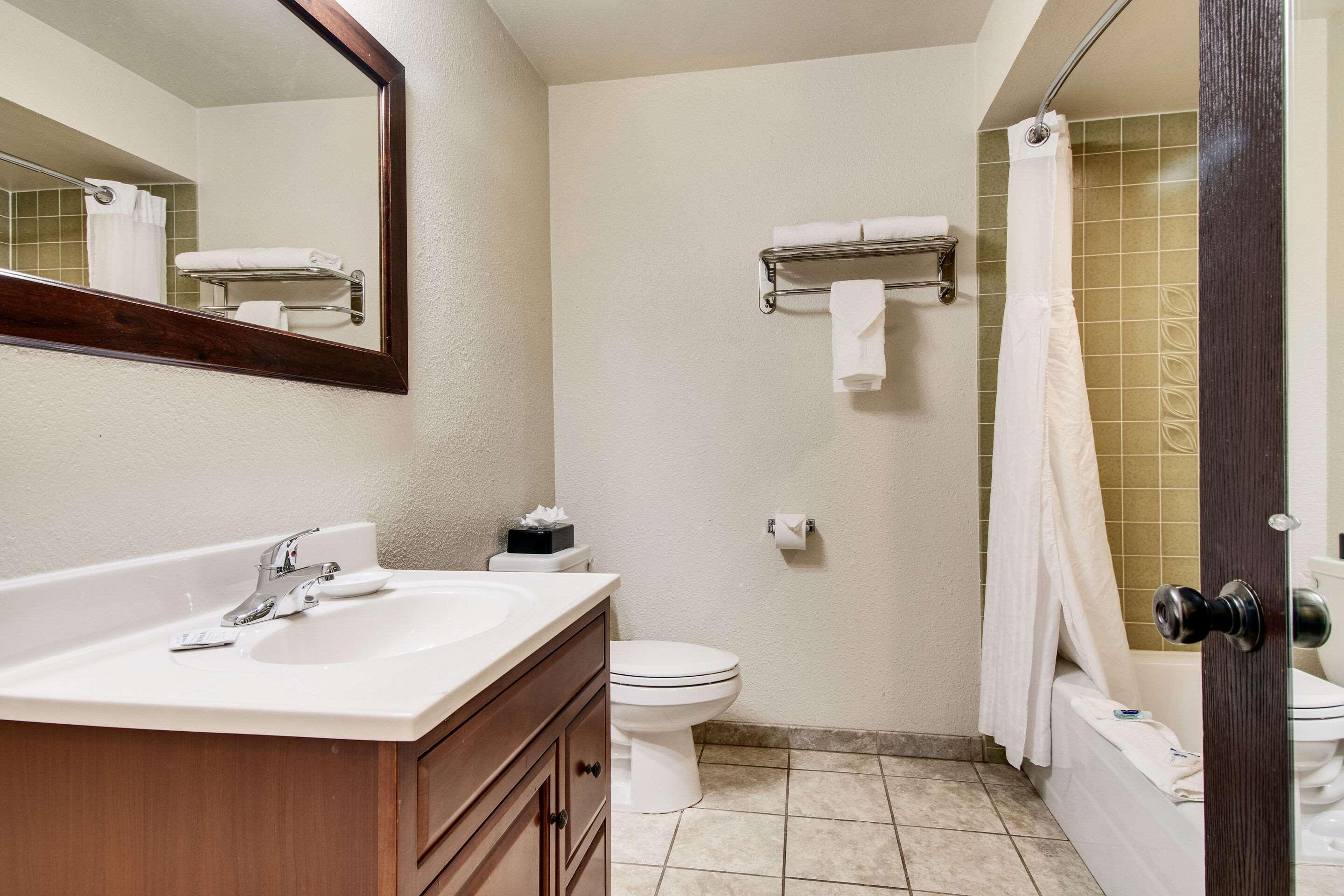 Rodeway Inn&suites - Jantzen Hotel Portland