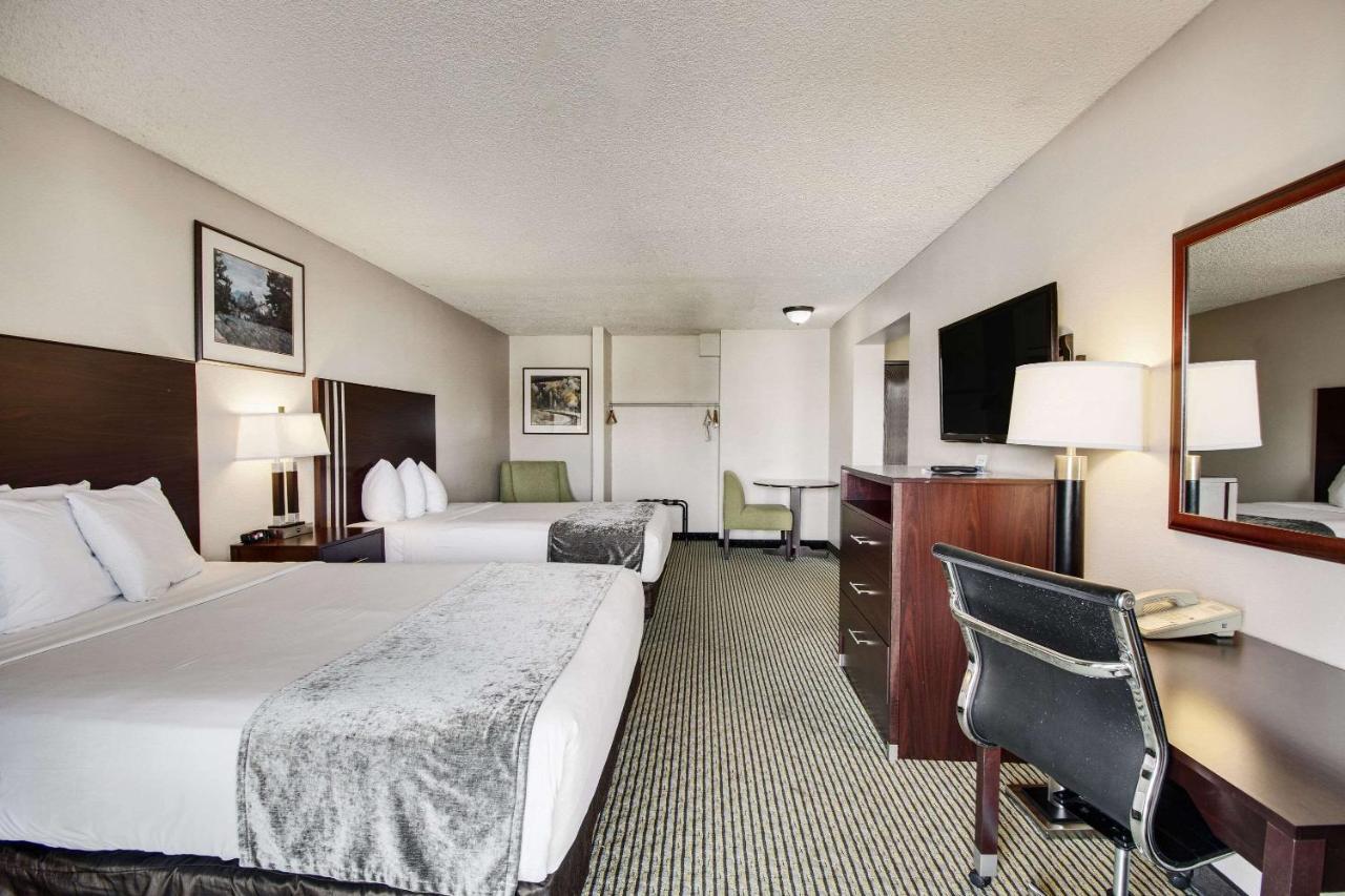 Hotel Rodeway Inn & Suites Portland - Jantzen Beach 2*